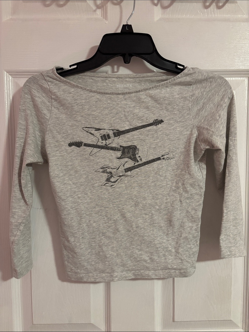 Hollister Woman’s ' Heather Gray Guitar Graphic Long-Sleeve Top